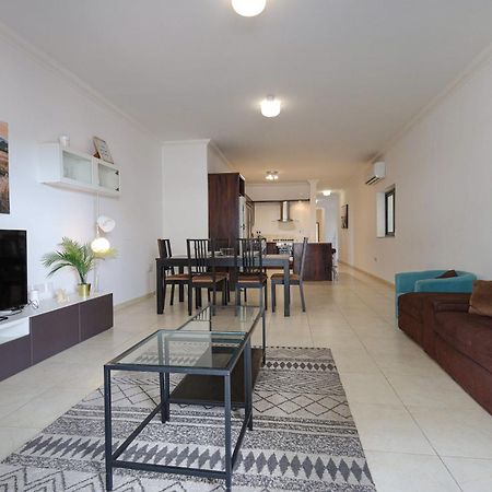 Modern 3Br Stylish & Spacious Apartment - Close To Sliema Promenade Gzira Exterior photo