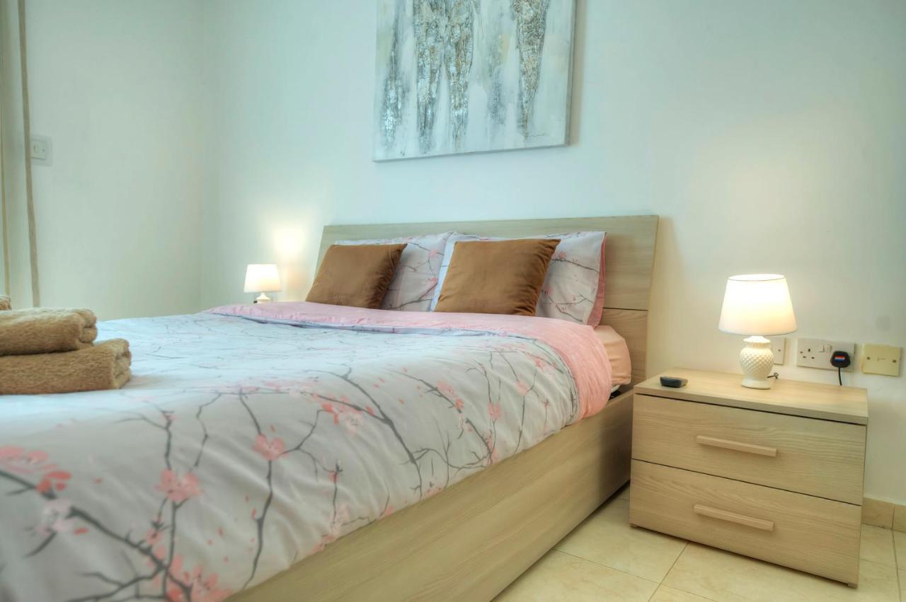 Modern 3Br Stylish & Spacious Apartment - Close To Sliema Promenade Gzira Exterior photo
