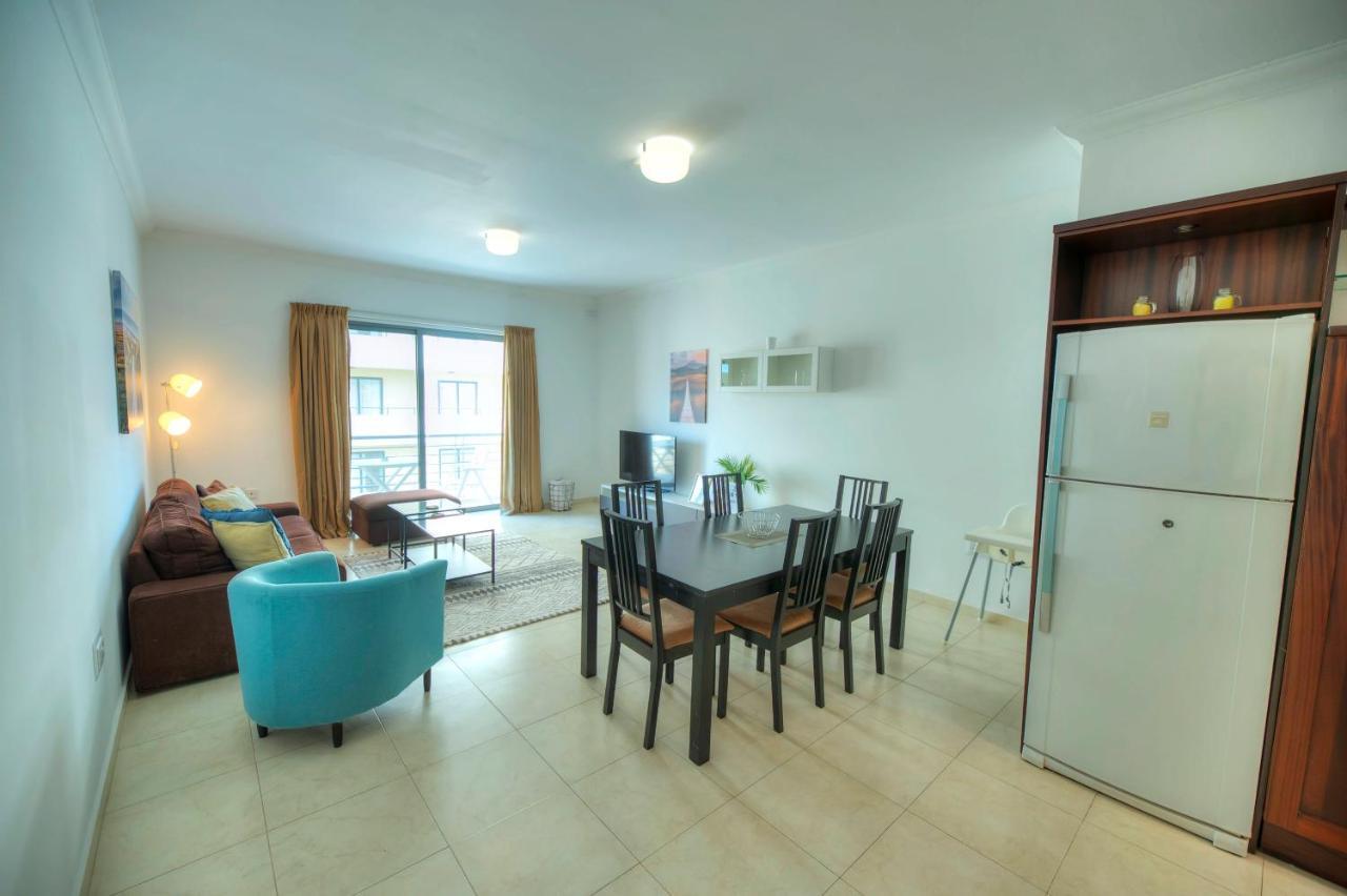 Modern 3Br Stylish & Spacious Apartment - Close To Sliema Promenade Gzira Exterior photo