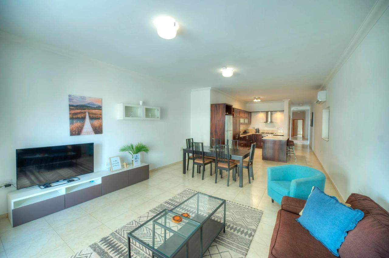 Modern 3Br Stylish & Spacious Apartment - Close To Sliema Promenade Gzira Exterior photo