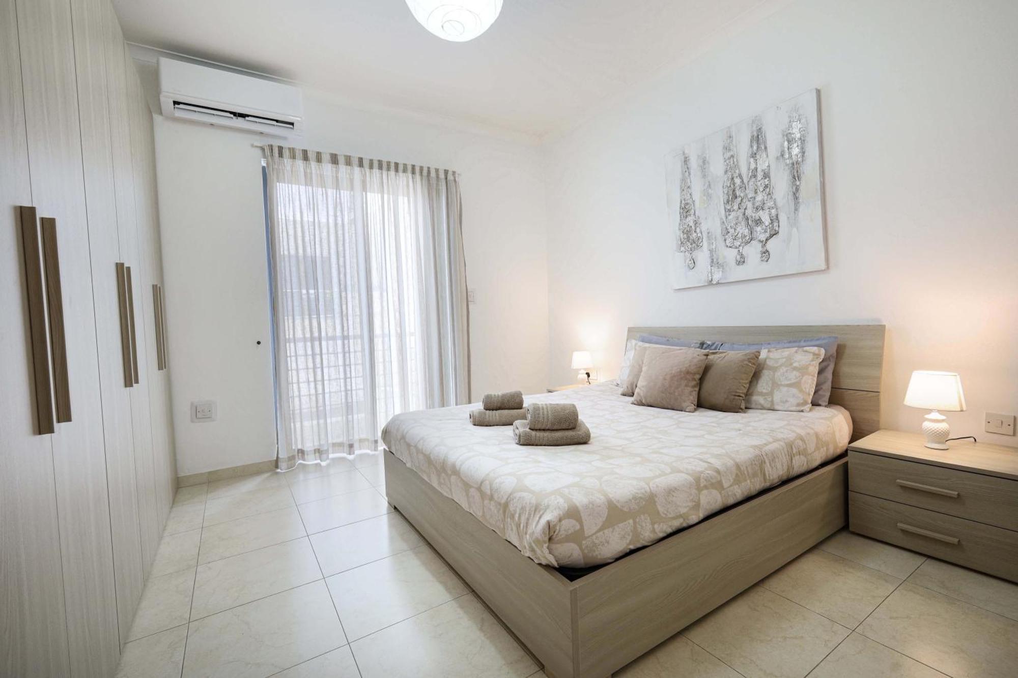 Modern 3Br Stylish & Spacious Apartment - Close To Sliema Promenade Gzira Exterior photo