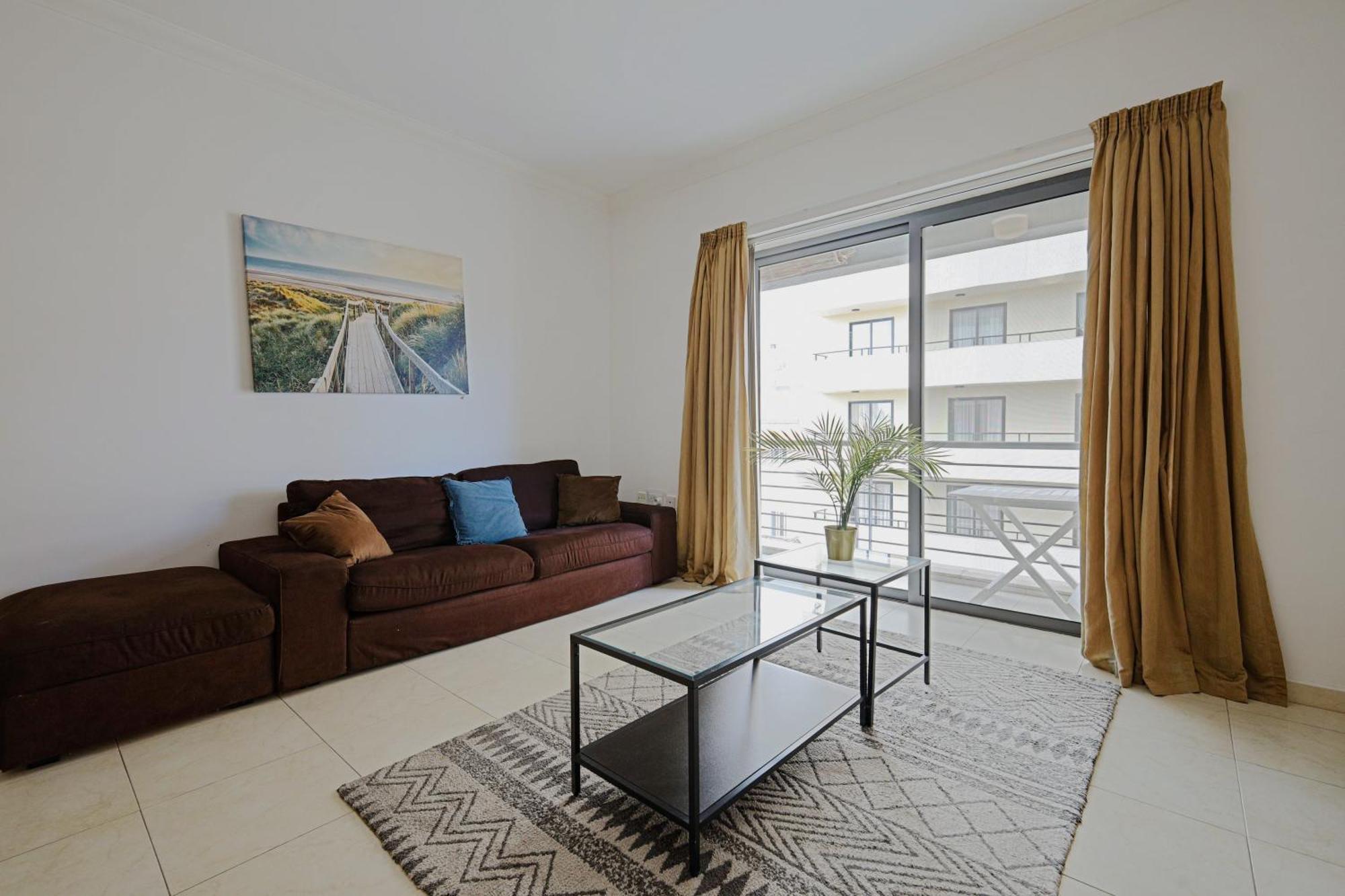 Modern 3Br Stylish & Spacious Apartment - Close To Sliema Promenade Gzira Exterior photo