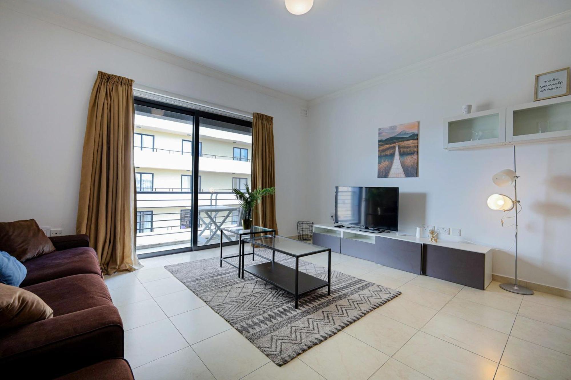 Modern 3Br Stylish & Spacious Apartment - Close To Sliema Promenade Gzira Exterior photo