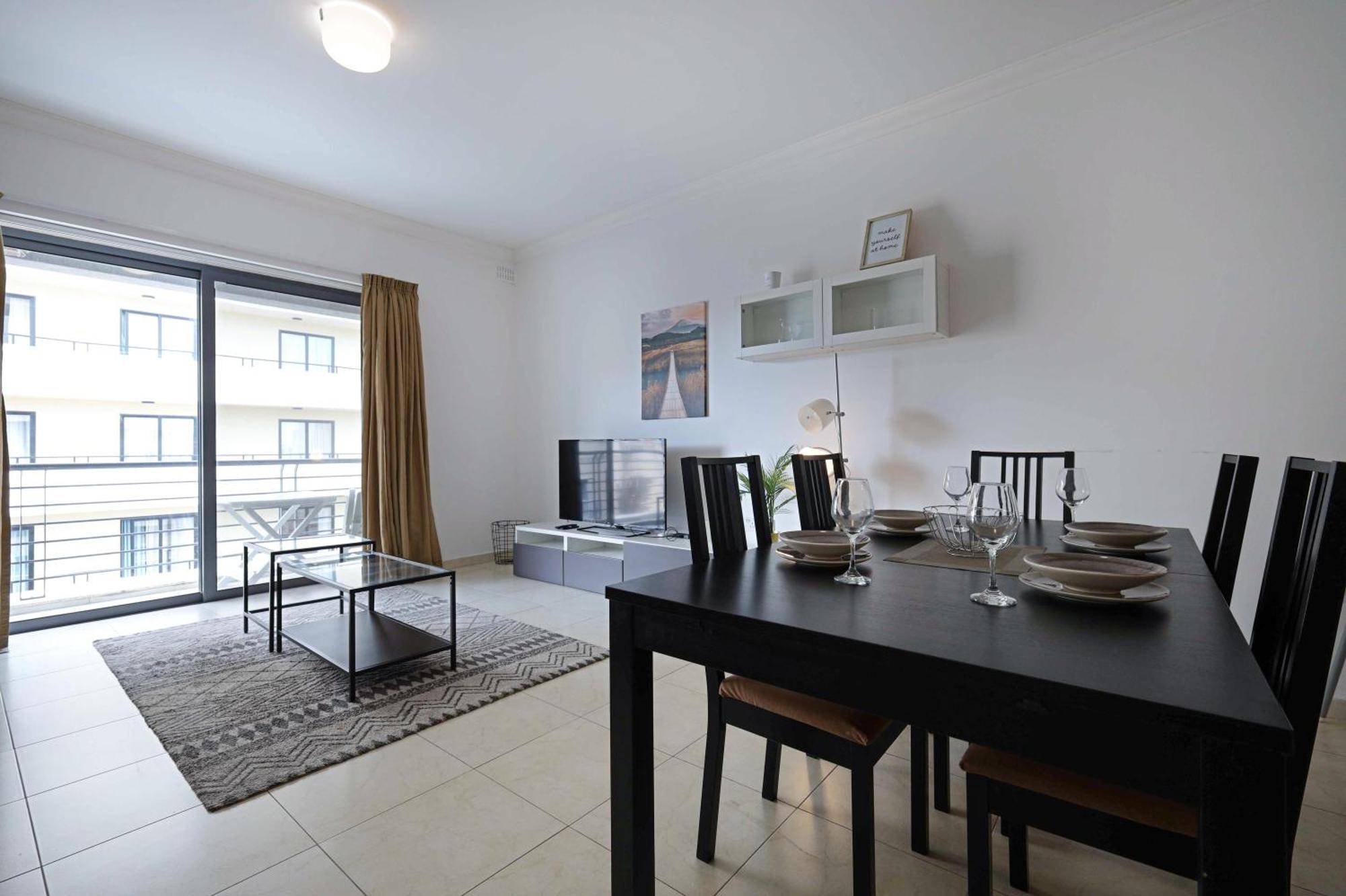 Modern 3Br Stylish & Spacious Apartment - Close To Sliema Promenade Gzira Exterior photo