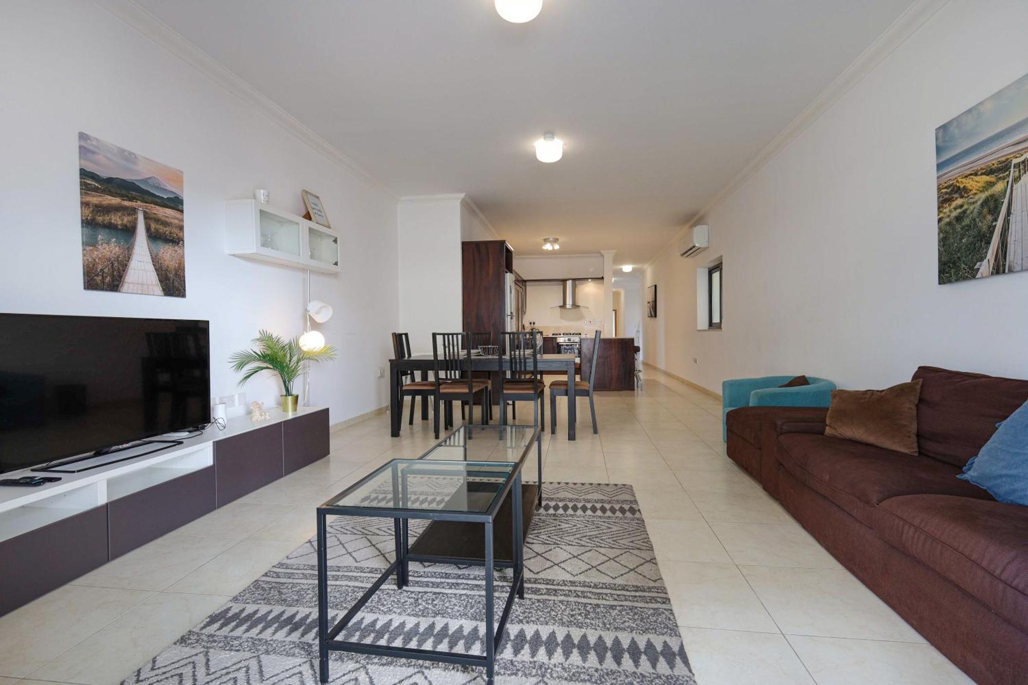 Modern 3Br Stylish & Spacious Apartment - Close To Sliema Promenade Gzira Exterior photo